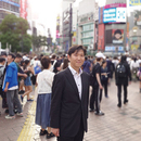 〈2025.9.2〉サイネージ運用代行のプラットワークス、 “メディア事業のセントラルキッチン”を目指す